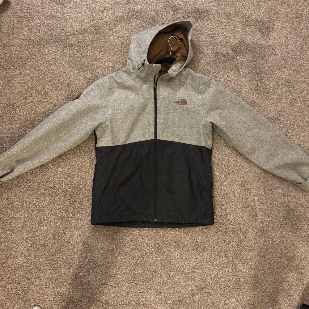 The North Face Millerton Gray and Black Raincoat